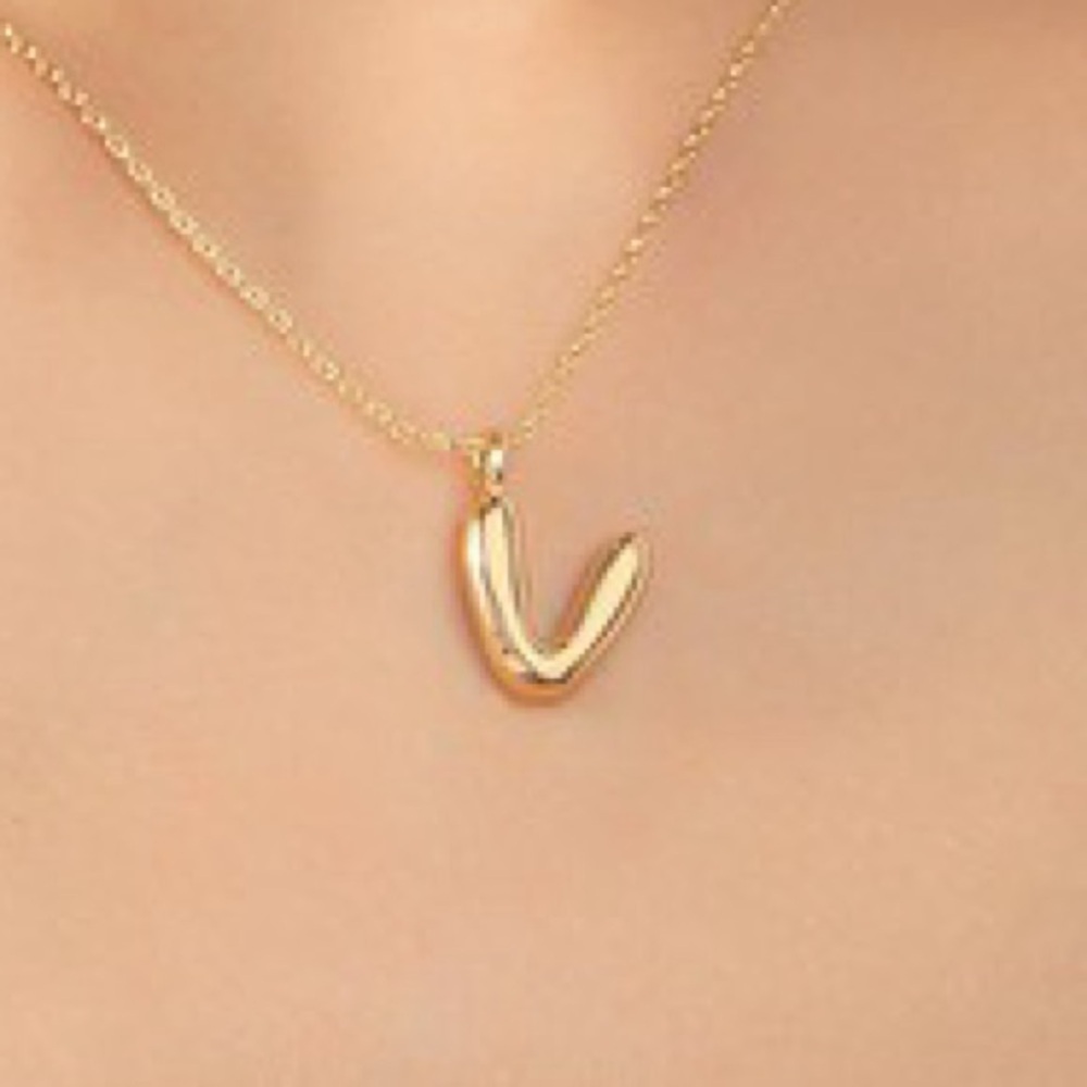 Gold Bubble Initial Letter Necklace (V) (4000)
